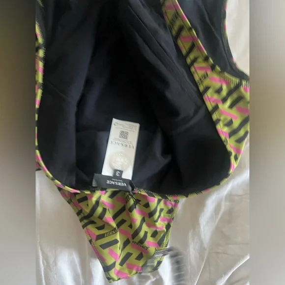 NWT VERSACE Neon Logo One-Piece Swimsuit Geometric Print Size 3 (M/L) AUTHENTIC - Picture 4 of 7